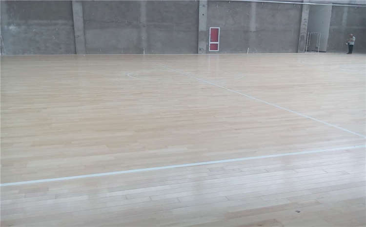 訓練館體育木地板怎么保養