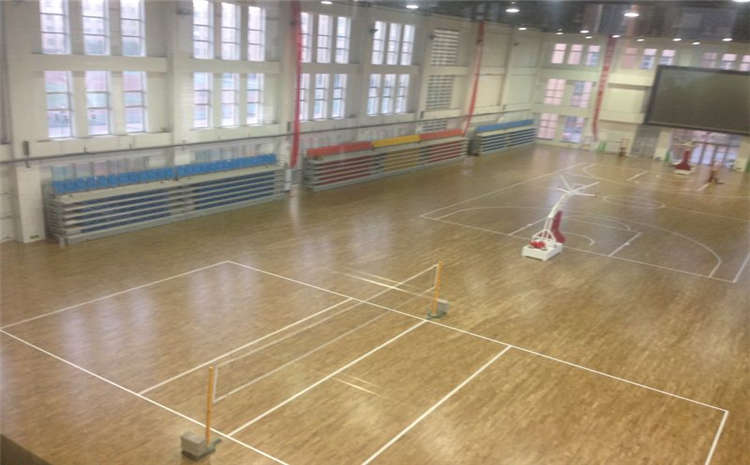 學(xué)校籃球場地木地板多少錢一平米？