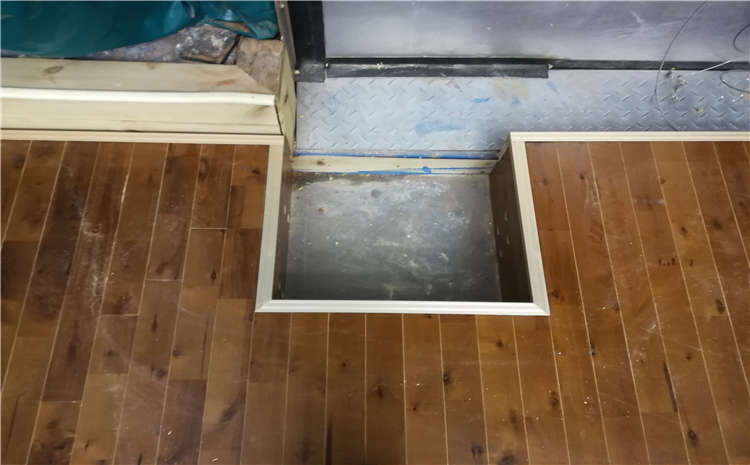 西寧專業體育場地板施工