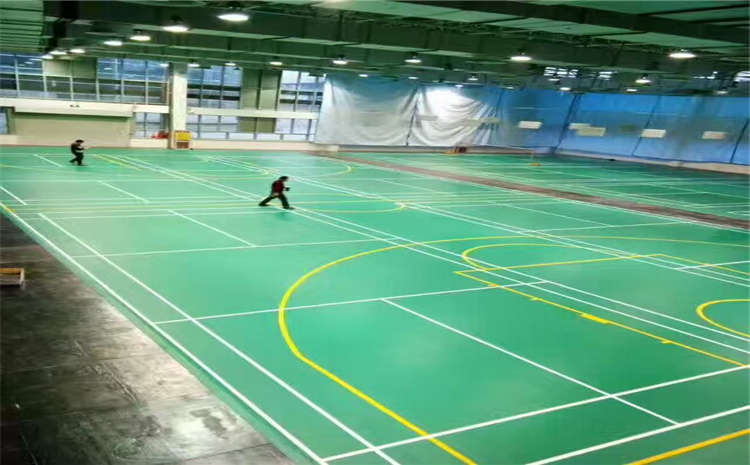 羽毛球館鋪什么地板好